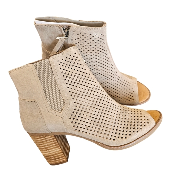 TOMS Majorca Peep Toe Taupe Booties NEW - Picture 3 of 8